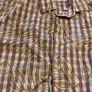Tasso Elba button down short sleeve shirt!